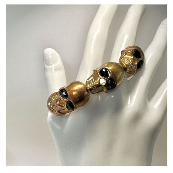Gold tone and black stretchy skull bracelet - Picture 6 of 8